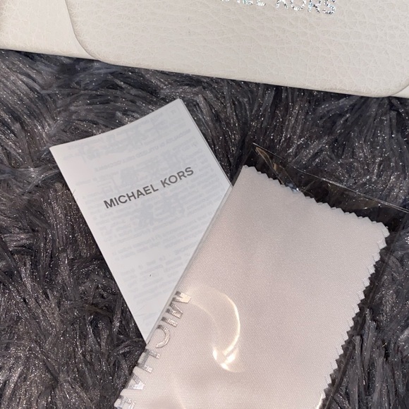 Non-prescription MICHAEL KORS aviator glasses - Picture 9 of 11